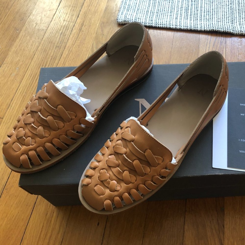 Nisolo Huarache Shoes/Sandals -  Almond - Size 7